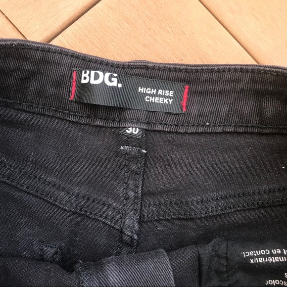 High waisted denim shorts with brass spikes - Picture 4 of 4